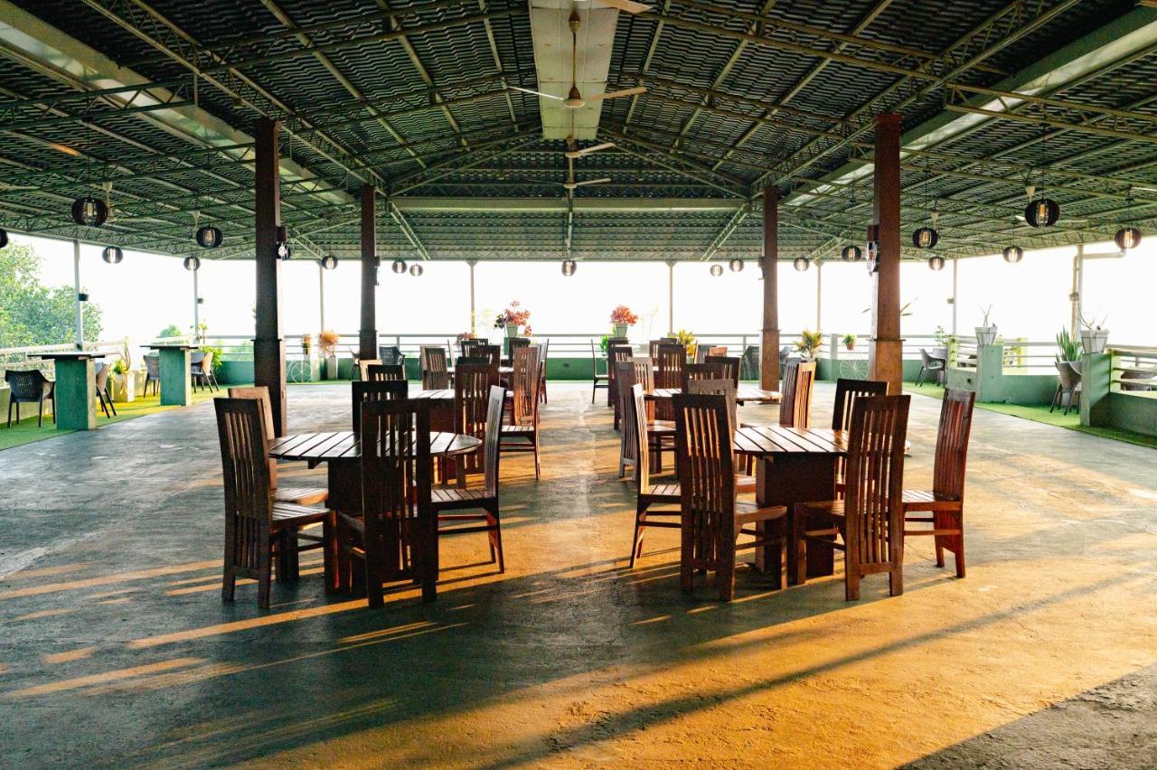 Mount Rich Rumassala Hotel Unawatuna Kültér fotó