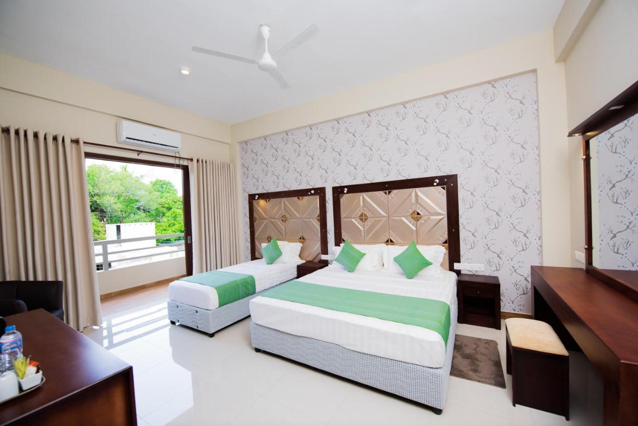 Mount Rich Rumassala Hotel Unawatuna Kültér fotó