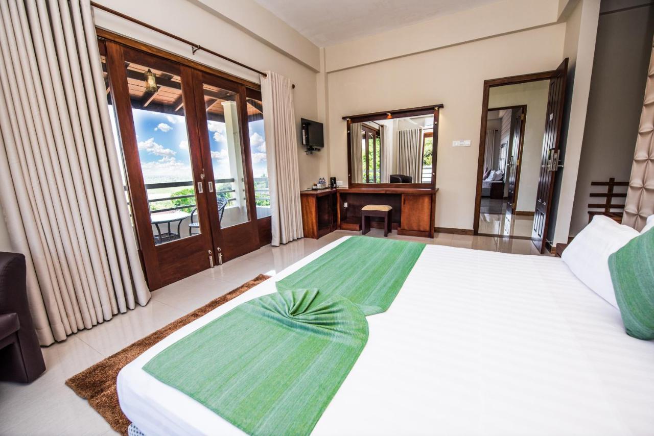 Mount Rich Rumassala Hotel Unawatuna Kültér fotó